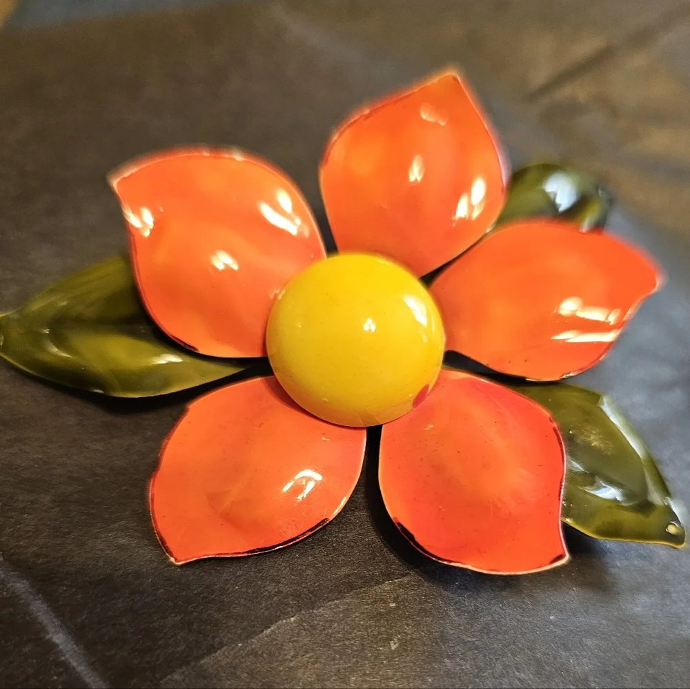 Flower Pin Bundle - Picture 5 of 12